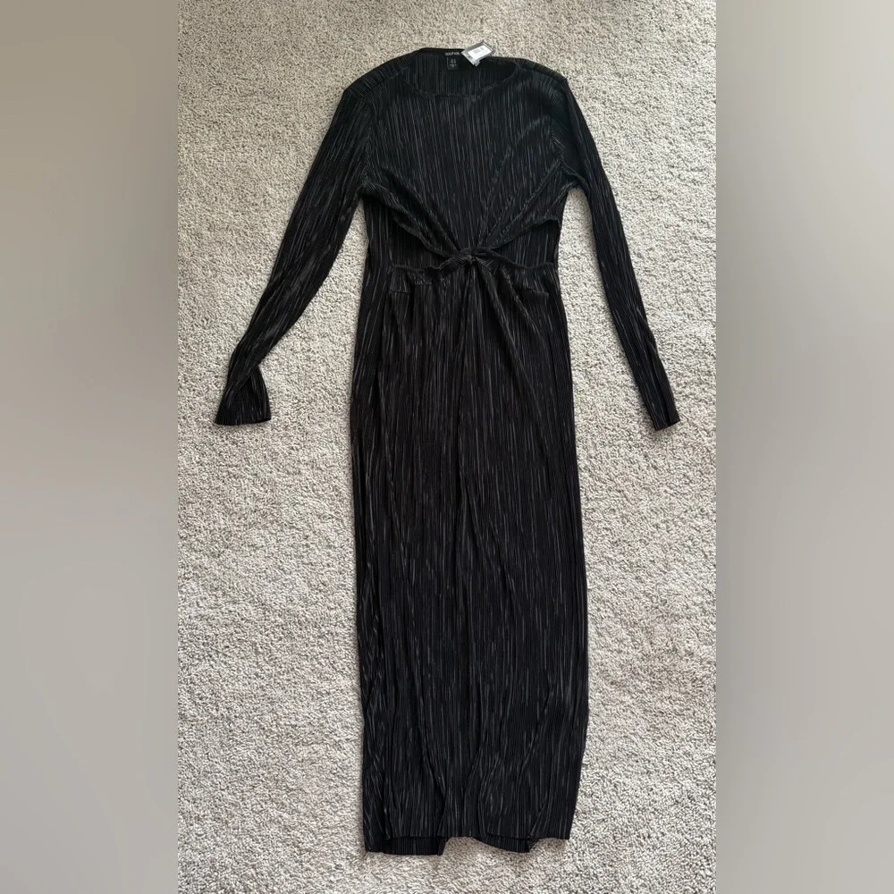 Boohoo Black Plisse Cut Out Bodycon Midmaxi Dress - Picture 5 of 7